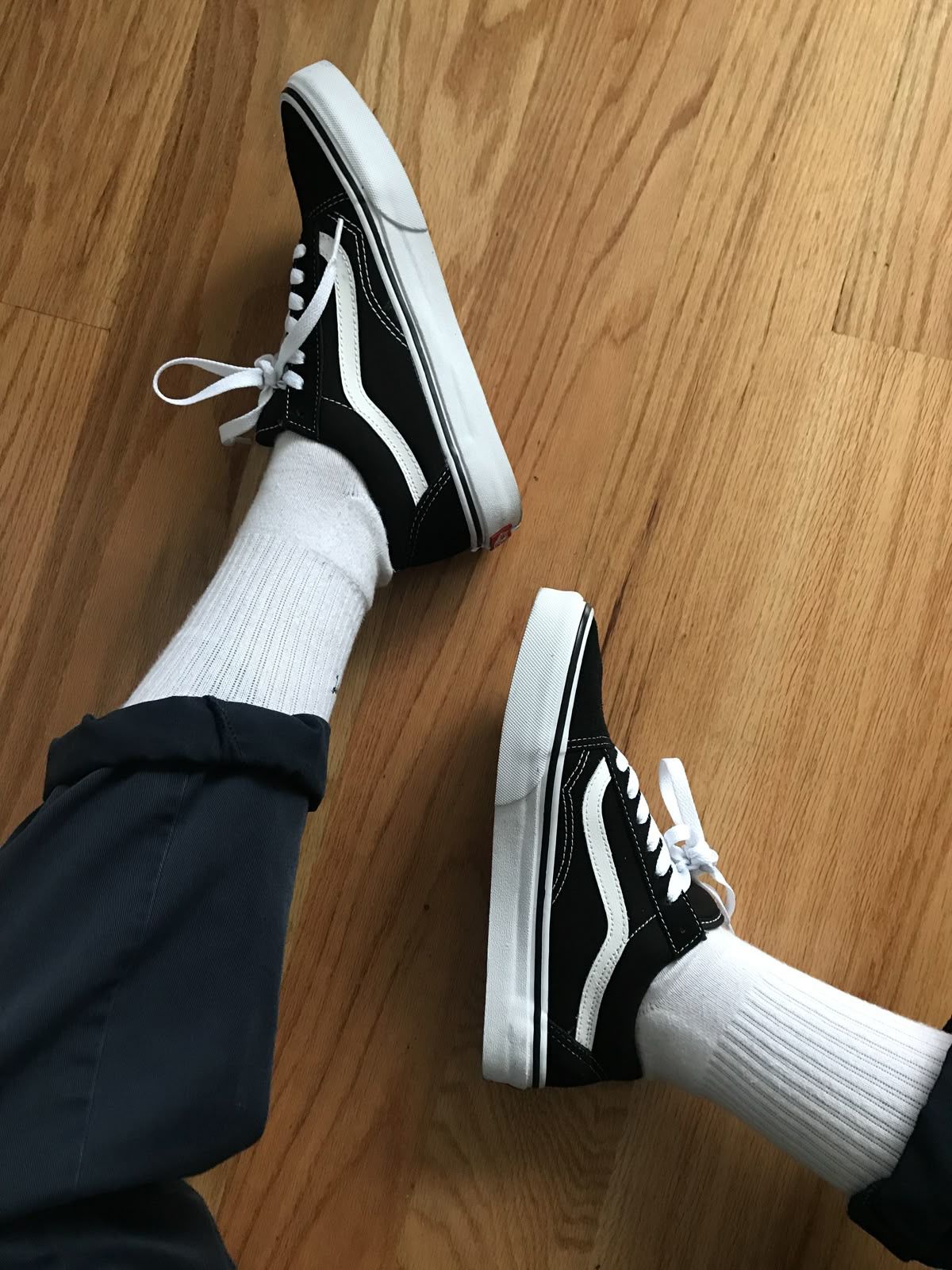 VANS OLD SKOOL SNEAKERS
