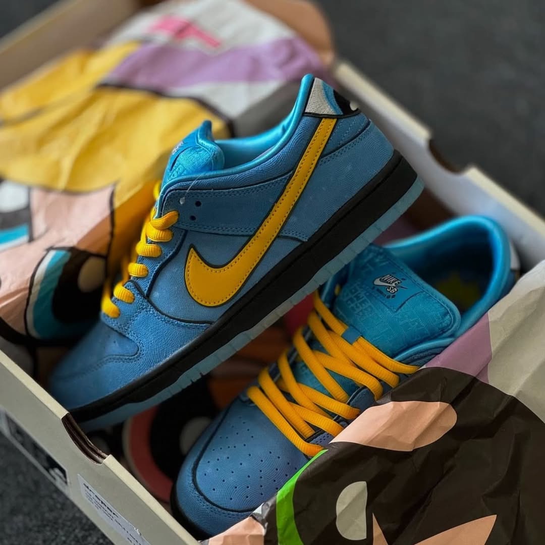 Nike SB Dunk Low “Powerpuff Girls – Bubbles” – Premium Edition Sneakers with Original Box & Extras