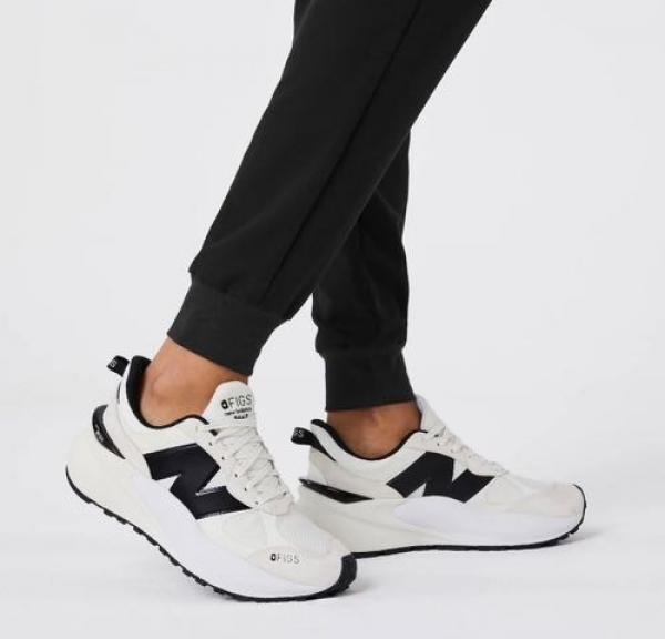 New Balance 3447 “Figs” – Premium Masterpiece Sneakers with Original Box & Accessories