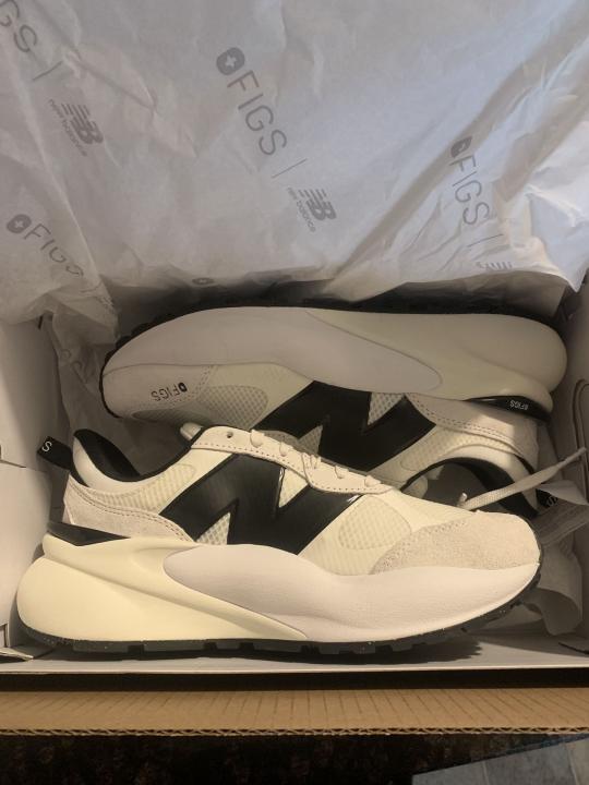 New Balance 3447 “Figs” – Premium Masterpiece Sneakers with Original Box & Accessories