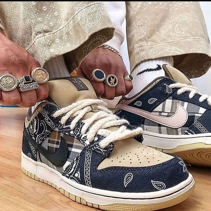 Nike Travis Scott x SB Dunk Low “Bandana” – Premium Masterpiece Sneakers
