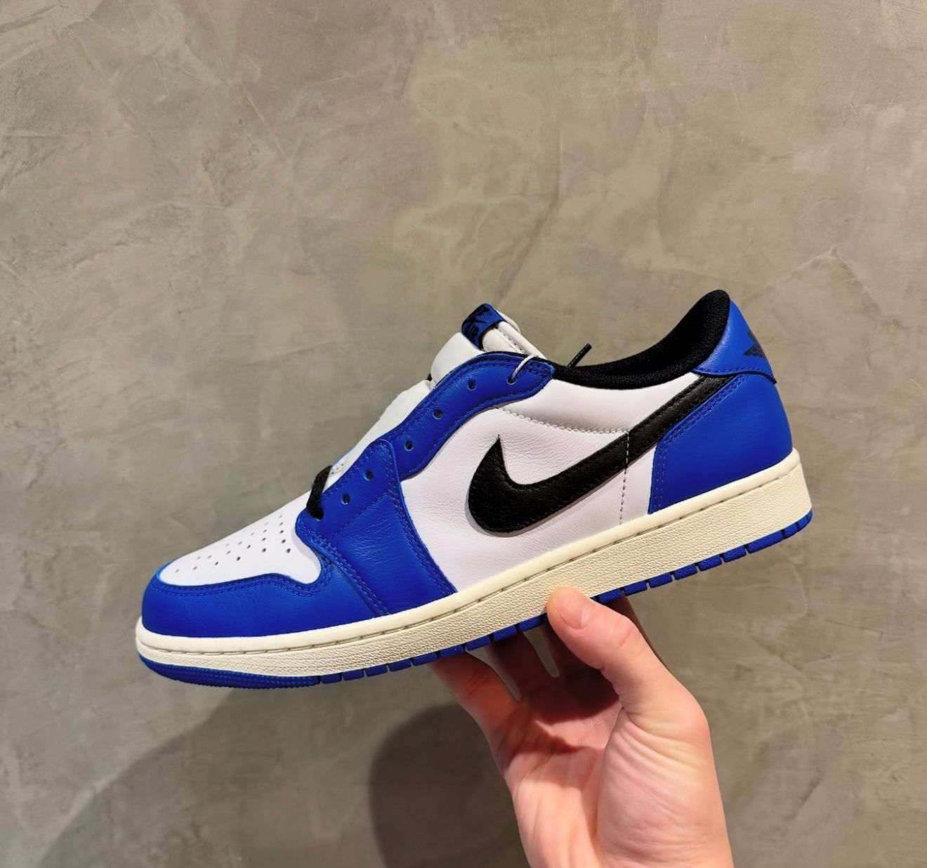 Air Jordan 1 Low OG Game Royal 2025 – Premium Masterpiece with Box