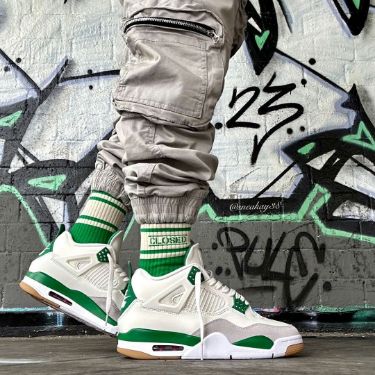 Air Jordan 4 “Pine Green” – Premium Semi UA Edition with OG Box & Butter Paper