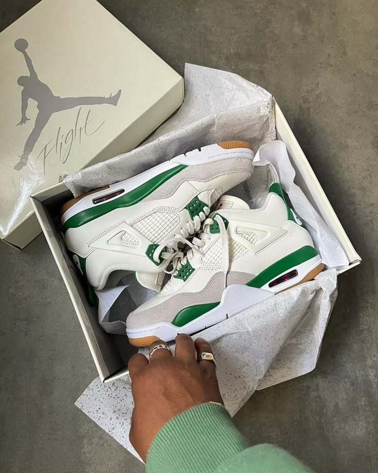 Air Jordan 4 “Pine Green” – Premium Semi UA Edition with OG Box & Butter Paper