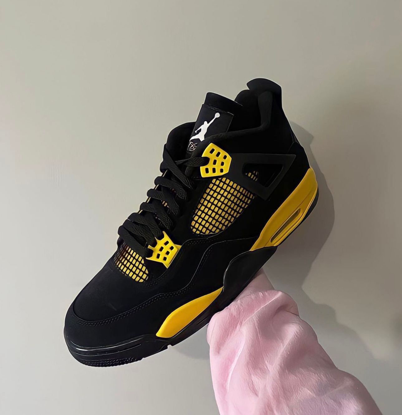 Nike Air Jordan 4 “Thunder Yellow” – Semi UA Premium Edition with OG Box, Keychain & Extra Lace