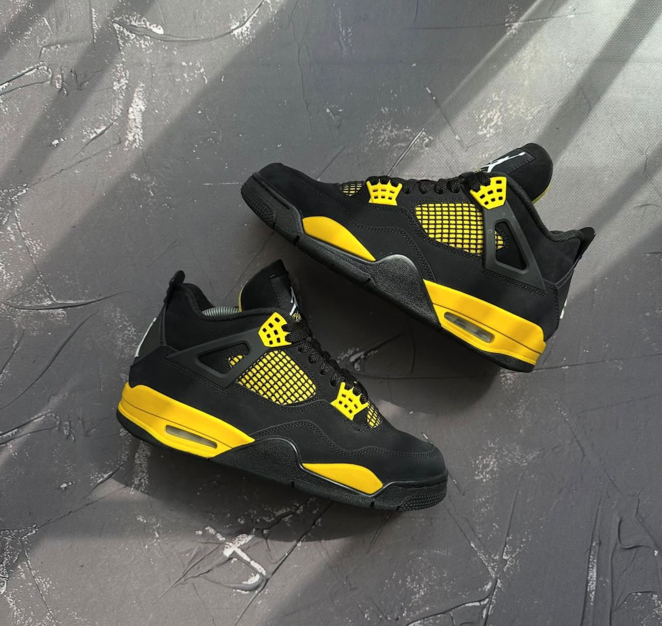 Nike Air Jordan 4 “Thunder Yellow” – Semi UA Premium Edition with OG Box, Keychain & Extra Lace