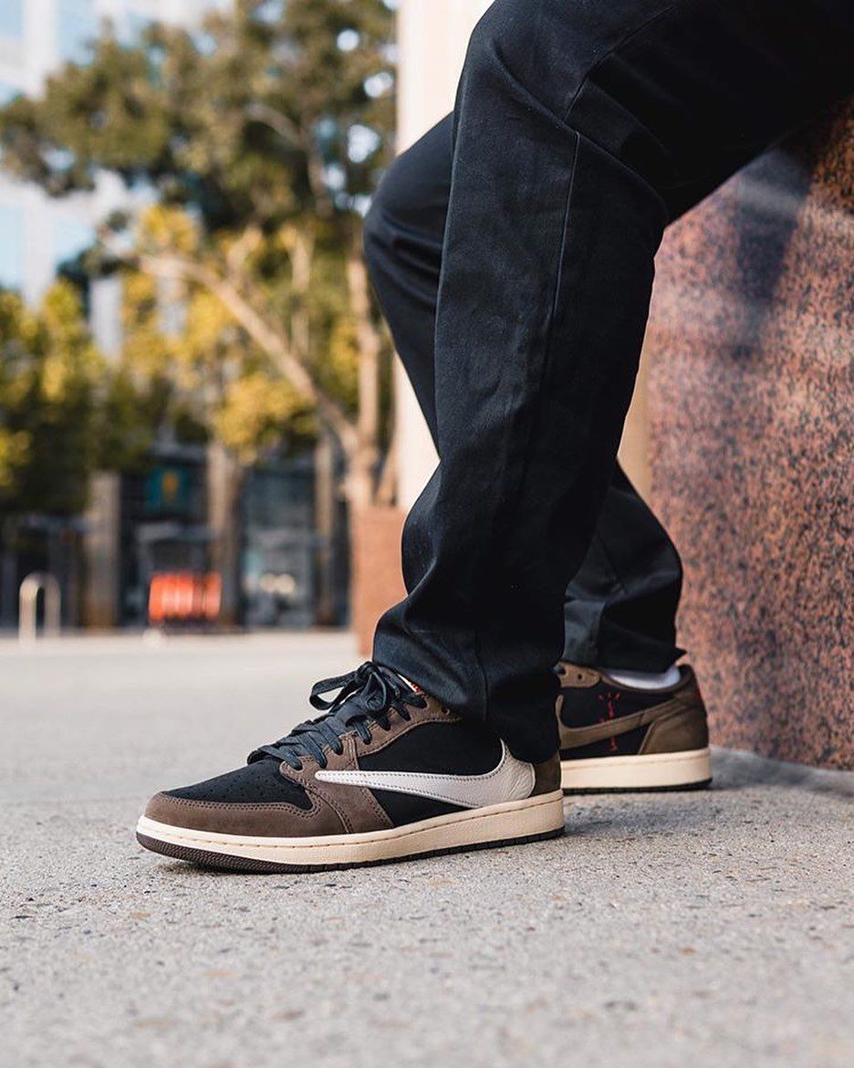 Travis Scott x Nike Air Jordan 1 Low “Velvet Brown” – Premium Masterpiece Sneakers with Original Box