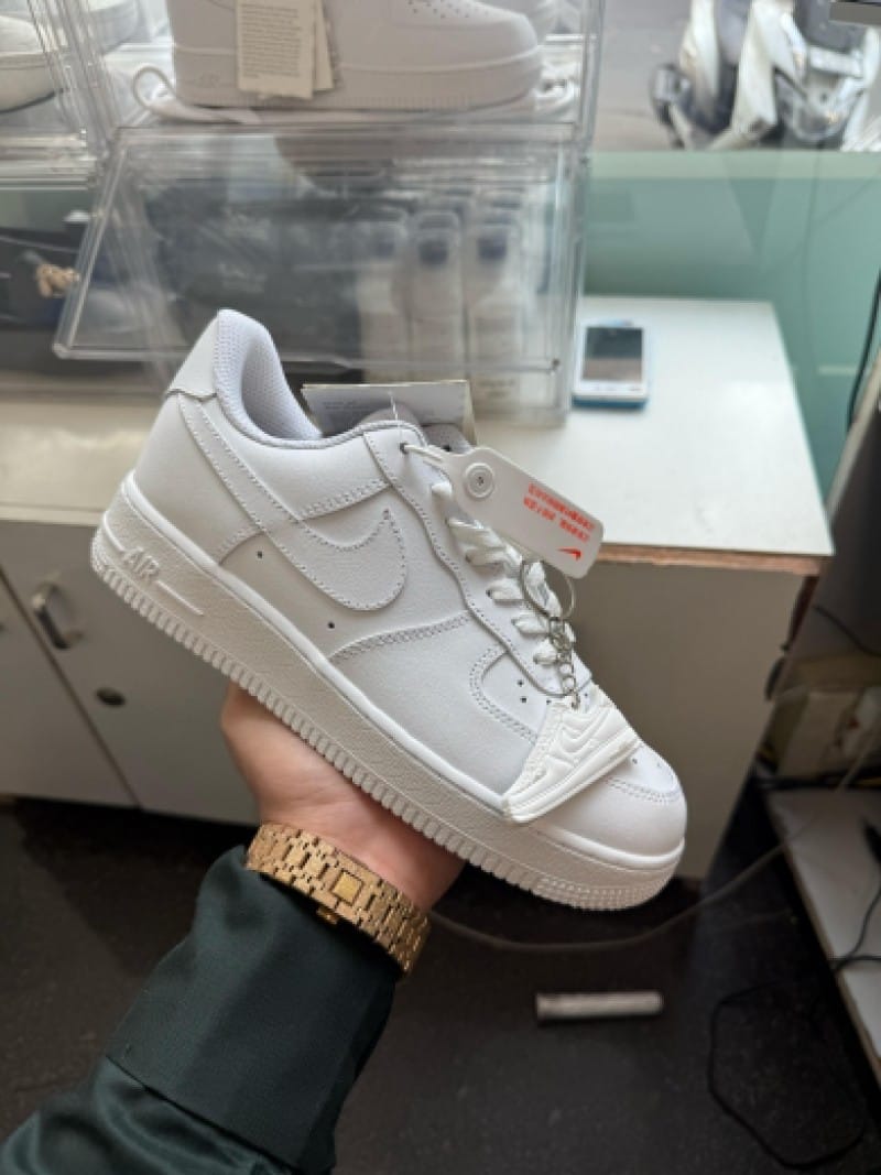 Nike Air Force 1 White Pure Leather – Premium Edition with Dust Bag & Keychain